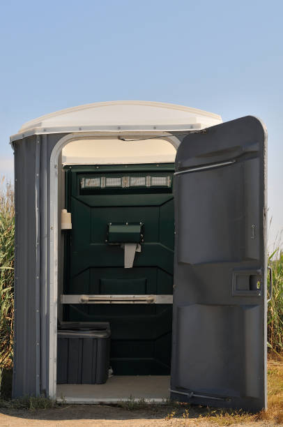 Best Portable bathroom rental  in Newton, NC